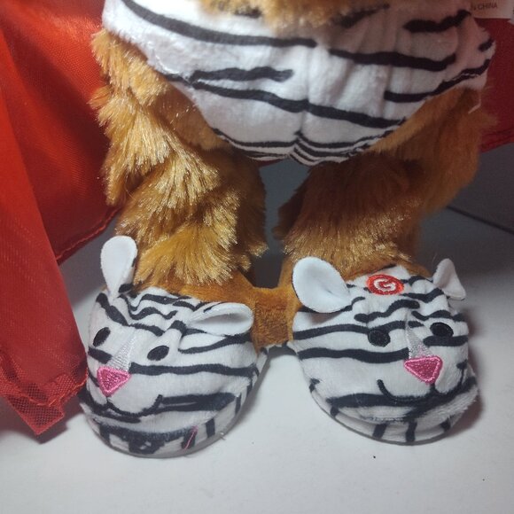 Gemmy Animated Flirty Valentine Singing Dance & Flashing Lover Bear Decor NWT - Picture 11 of 13